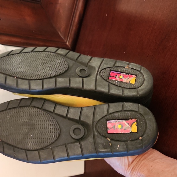 Vintage Art Sneakers by ICON April Greiman Designer (BUG PRINT) Women Sz. 6 - Picture 3 of 5